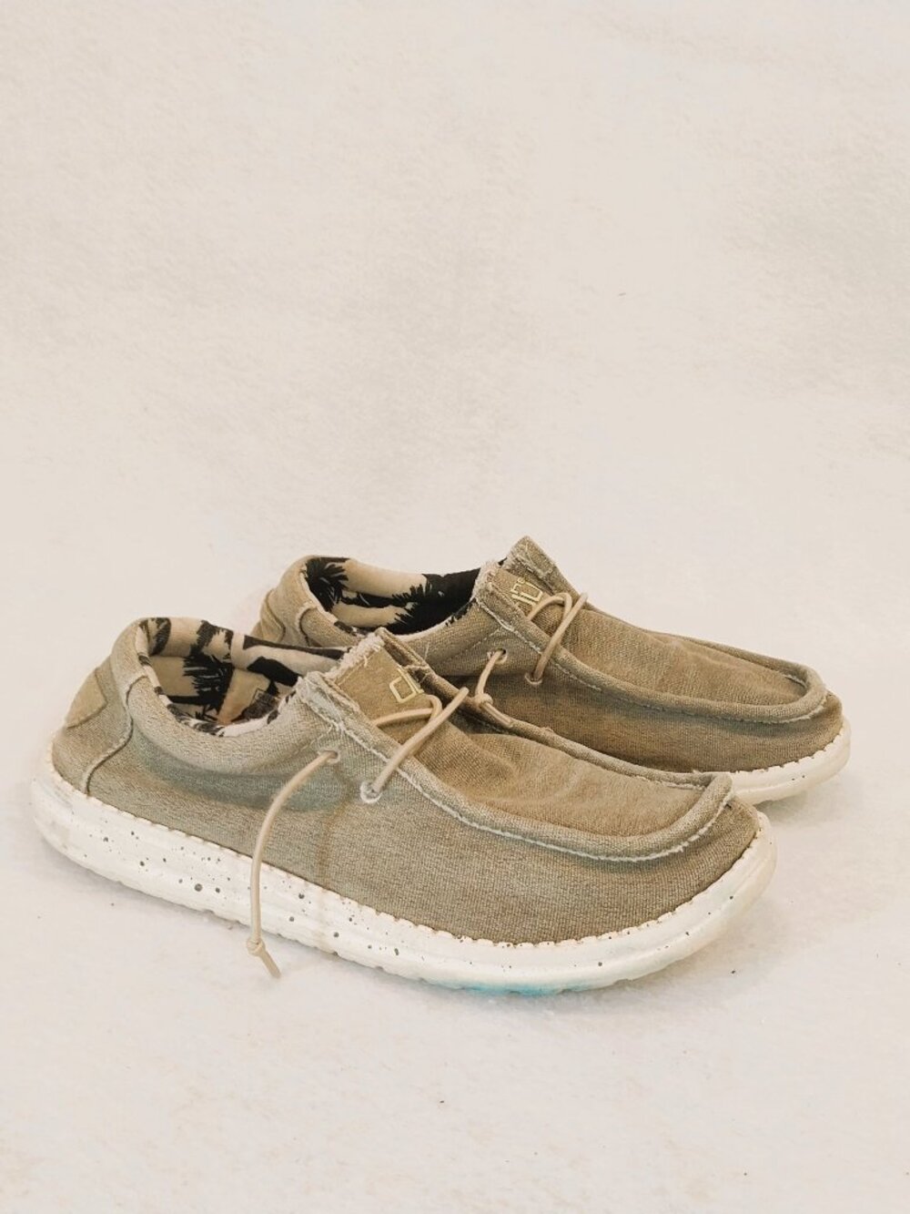 Hey Dude Comfort Shoes Mens 7 Beige Wally Stretch Canvas Slip On Loafers Casual